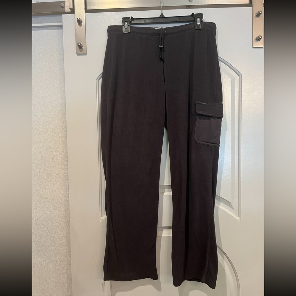 Columbia black fleece Cargo Pants. NWT! So comfy!